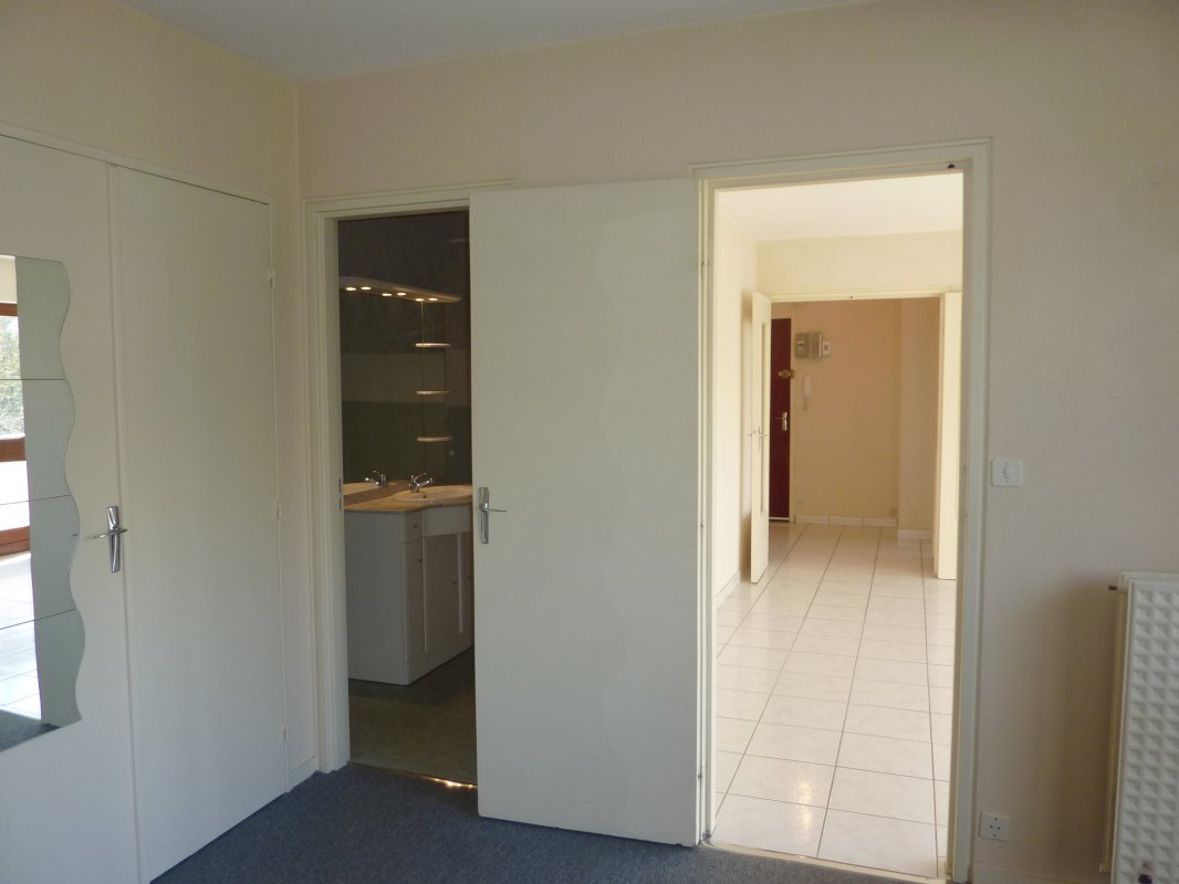Appartement 2 pièces - Photo 11 - Bourges