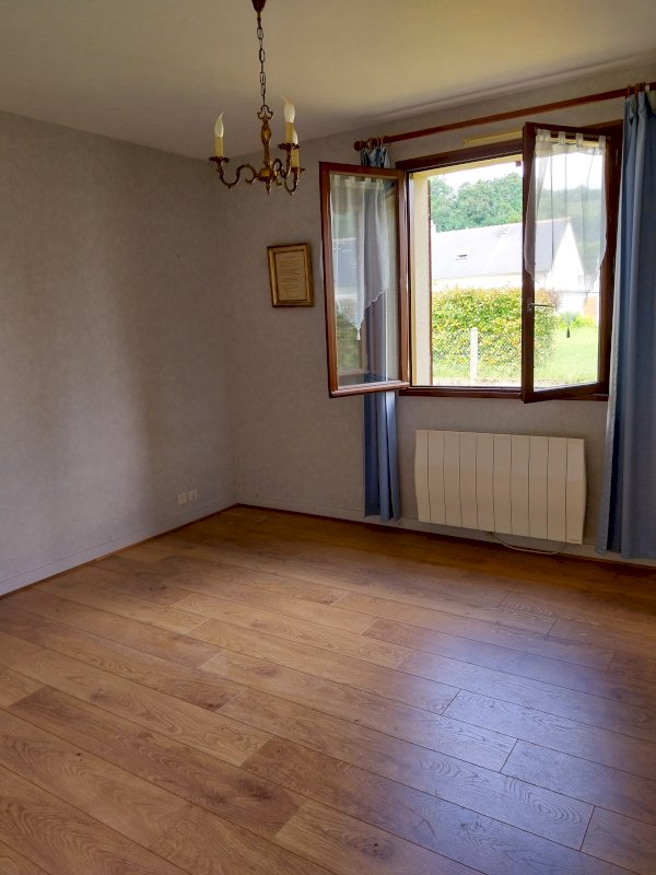 Maison de plain-pied étage aménageable - Photo 11 - Noizay