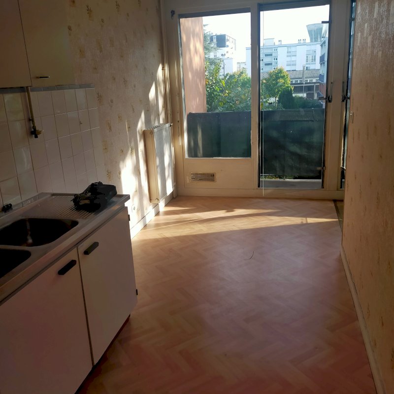 Vend studio à Joué-lès-Tours - Photo 1 - Joué-lès-Tours
