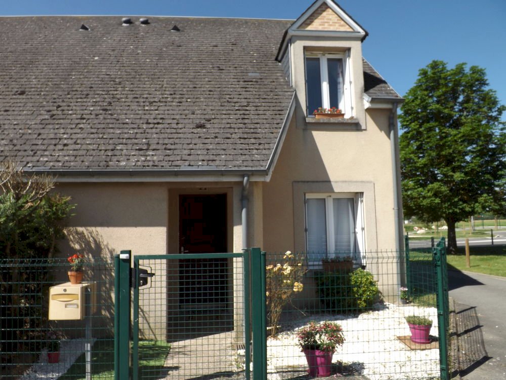 MAISON T4 75M² - Photo 1 - Chambon-la-Forêt