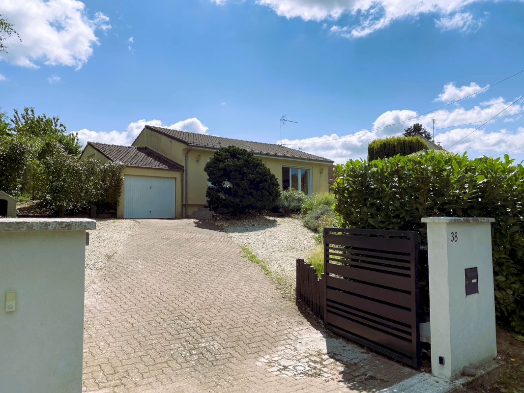 Maison 3 pièces – Grand terrain arboré - Photo 1 - Villiers-sur-Loir