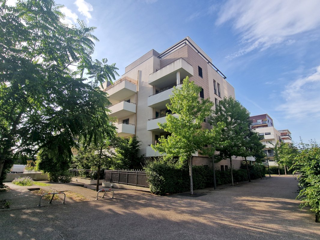 BEAU T2 DUNOIS GRAND BALCON - Photo 1 - Orléans