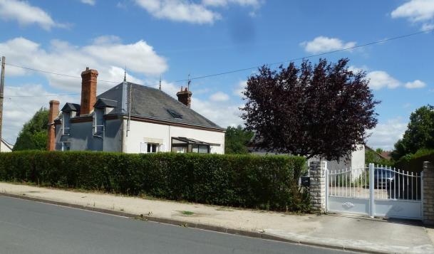 Maison bourgeoise rénovée - Photo 2 - Neuville-aux-Bois