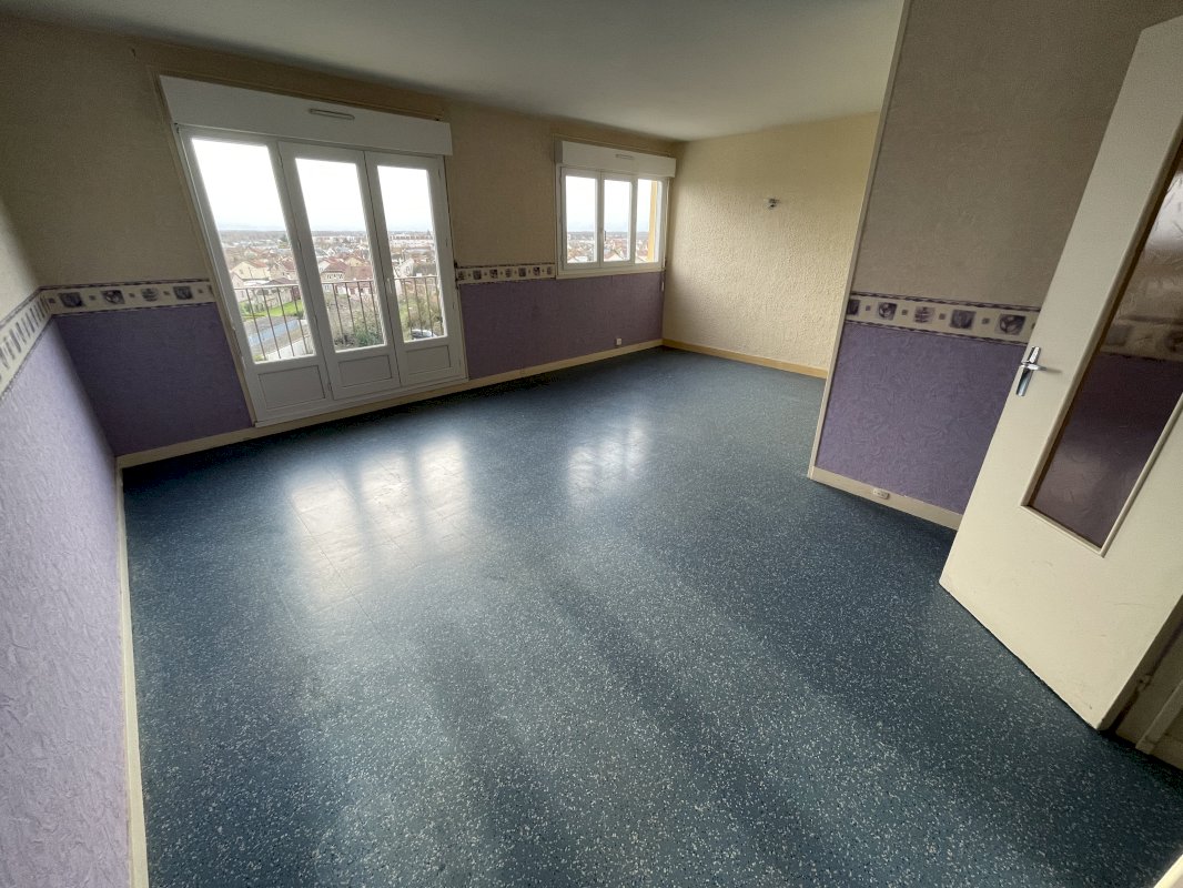 Appartement 4 pièces - Photo 2 - Dreux