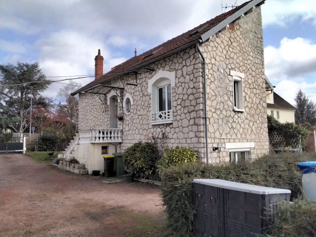 GRANDE MAISON FAMILIALE INDIVIDUELLE - Photo 2 - Amilly