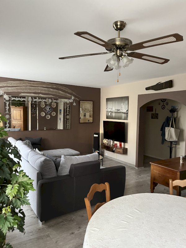 APPARTEMENT - Photo 2 - Châteauroux