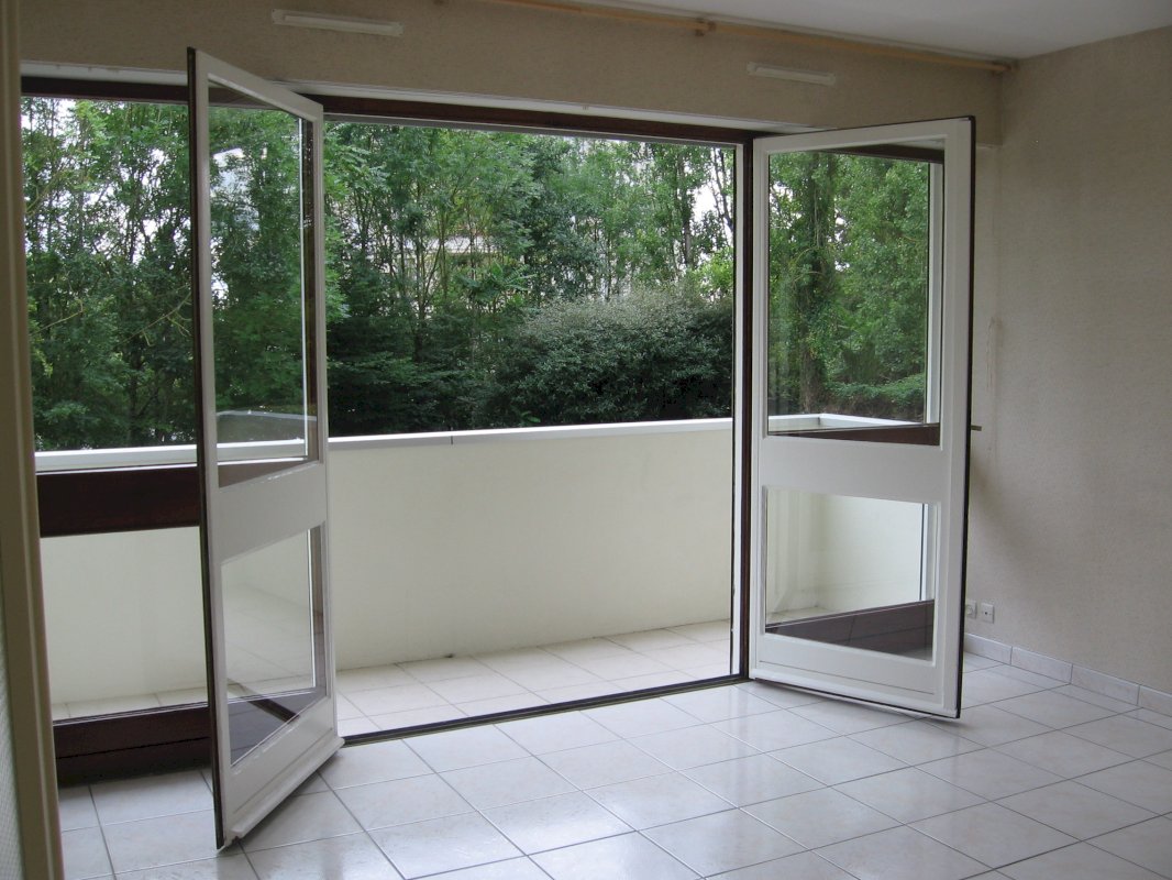 Appartement 2 pièces - Photo 2 - Bourges