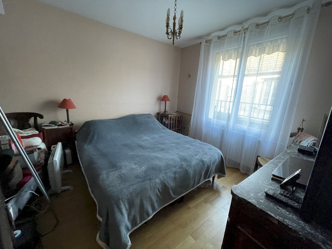 Maison avec jardin clos sur sous sol - Proche école et commerces - Photo 3 - Châtillon-Coligny