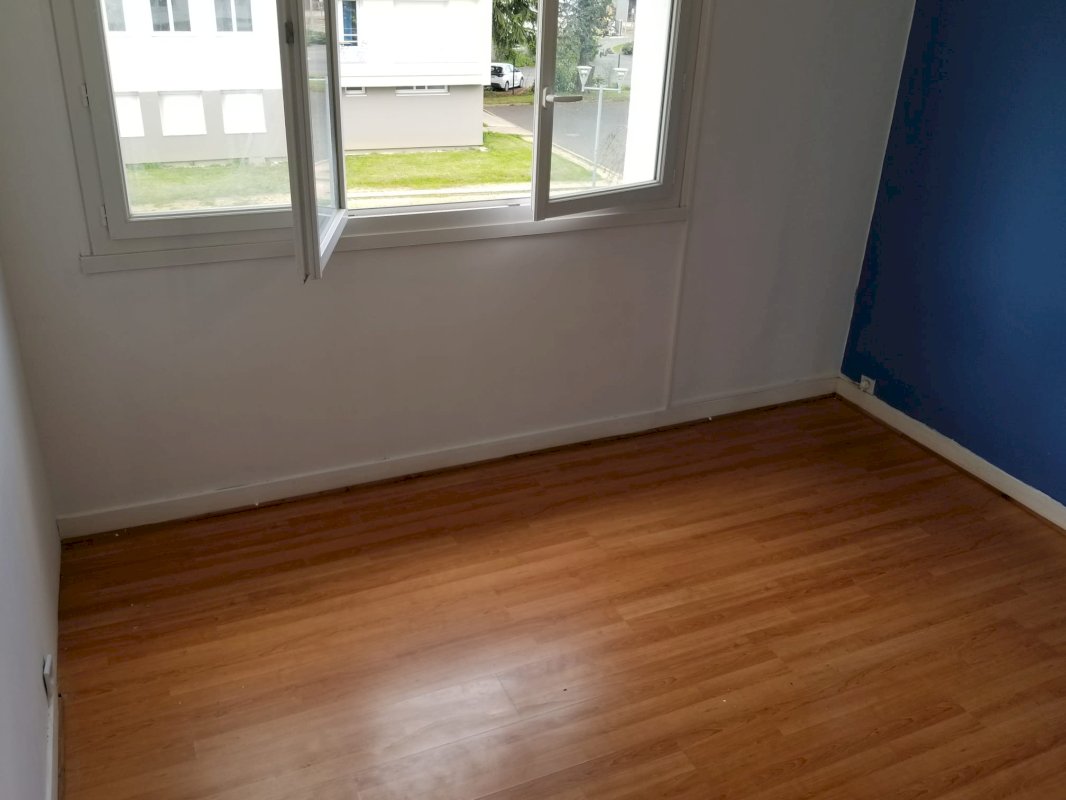 Vends T4 / Résidence des roseraies - Photo 3 - Orléans