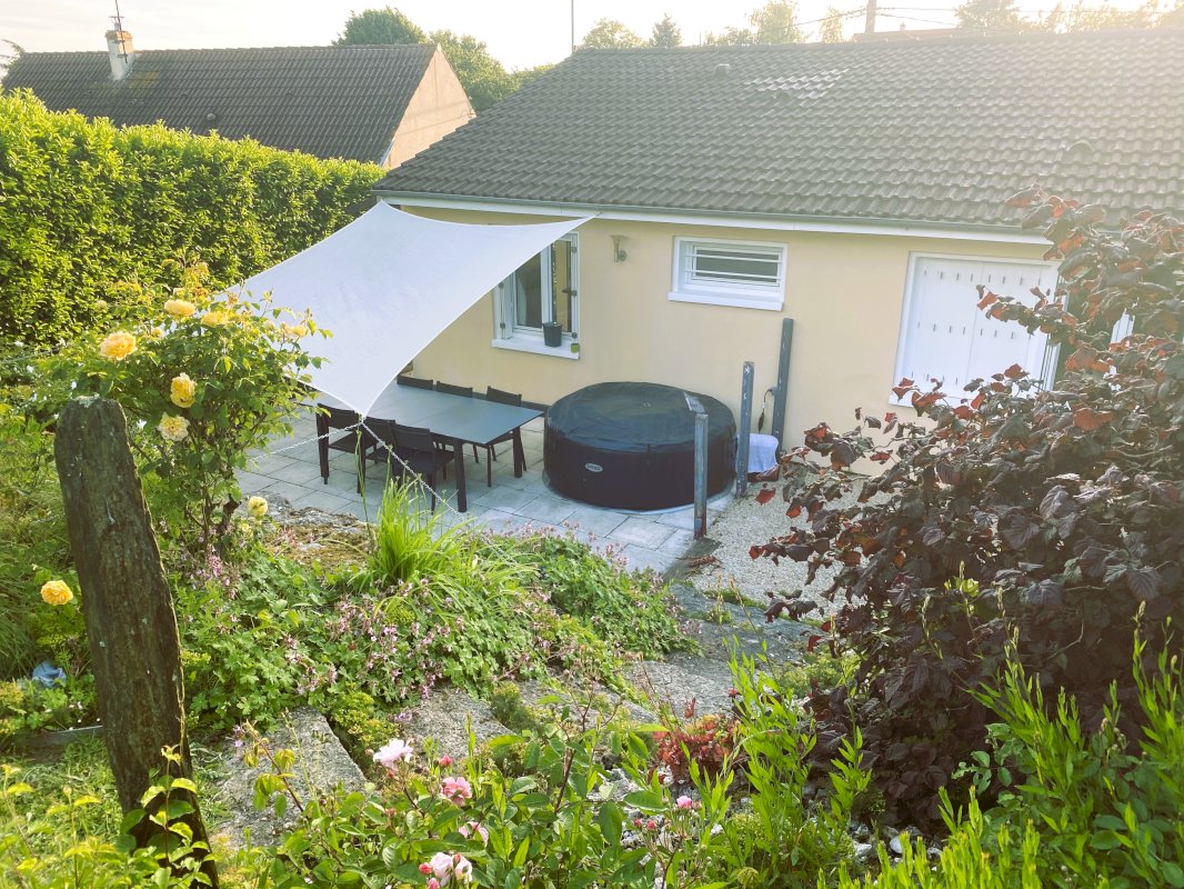 Maison 3 pièces – Grand terrain arboré - Photo 3 - Villiers-sur-Loir