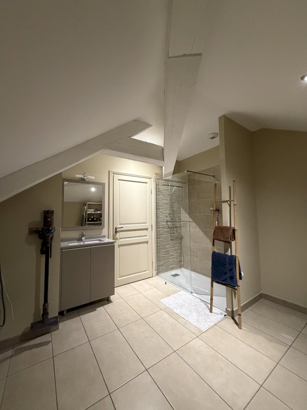 BLOIS : Appartement 50 m² - 2 pièces - Photo 3 - Blois