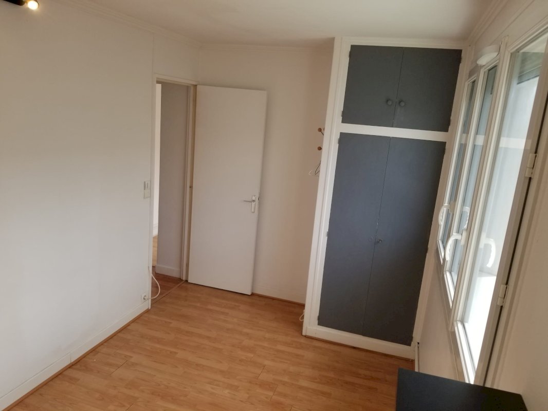 Vends T4 / Résidence des roseraies - Photo 4 - Orléans
