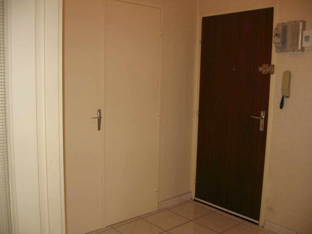 Appartement 2 pièces - Photo 4 - Bourges