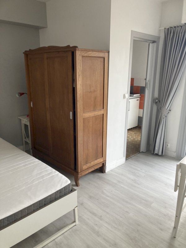 Vends F1 de 25,5 m² à Saint Cyr sur Loire - Photo 4 - Saint-Cyr-sur-Loire
