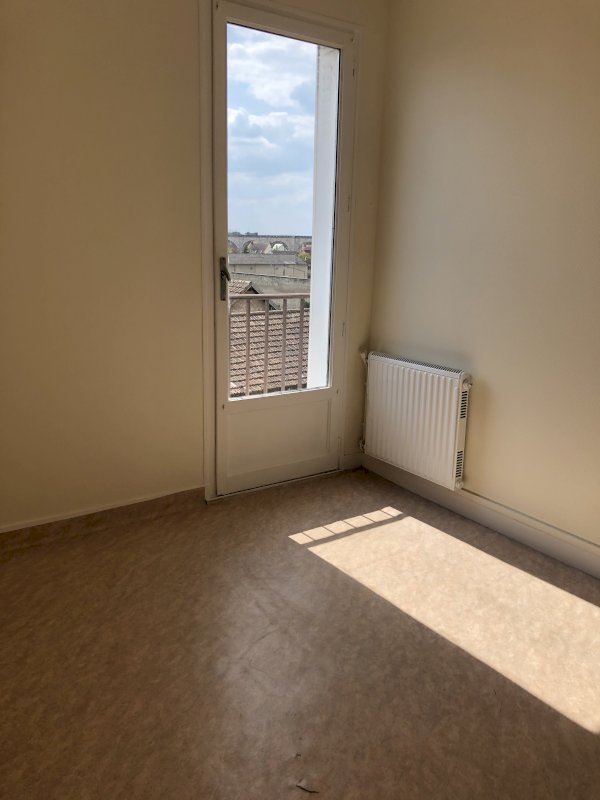 Appartement 4 pièces - Photo 5 - Gien