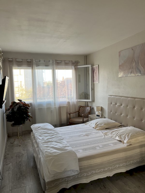 APPARTEMENT - Photo 6 - Châteauroux