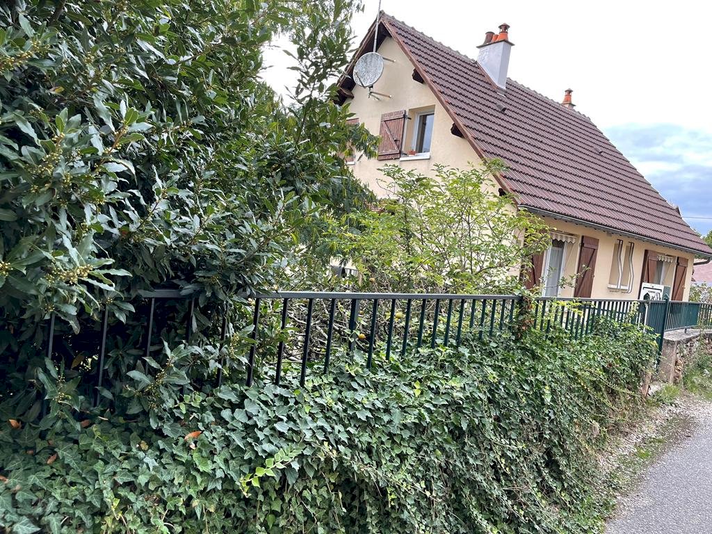 Maison avec jardin clos sur sous sol - Proche école et commerces - Photo 9 - Châtillon-Coligny
