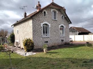 GRANDE MAISON FAMILIALE INDIVIDUELLE - Amilly (45200)
