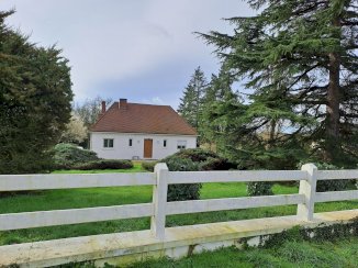 VILLA - Saint-Maur-sur-le-Loir (28800)